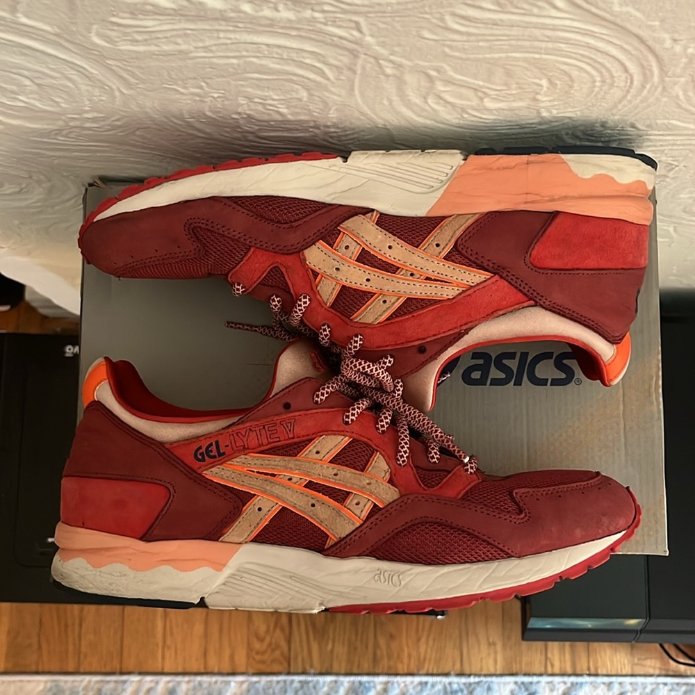 Ronnie Fieg x Asics Gel-Lyte V Volcano - Picture 3 of 6